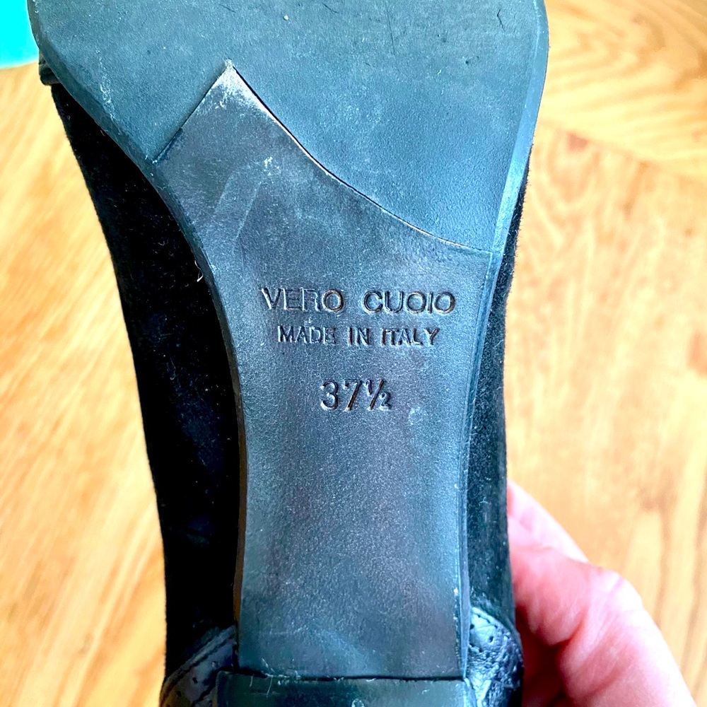 Fancy Pumps - Picture 4 of 4